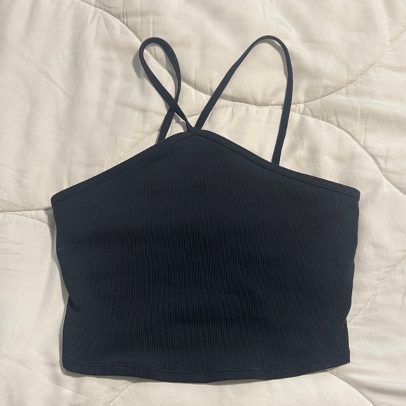 ALO Yoga Black Ribbed Crop Top - Picture 1 of 3